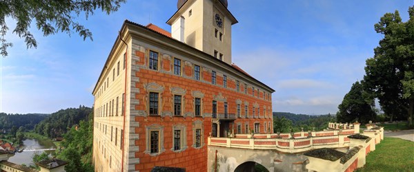 Bechyně, turistický triumf v malebném údolí Lužnice - Hotel Panská Bechyně - zámek Bechyně  panorama