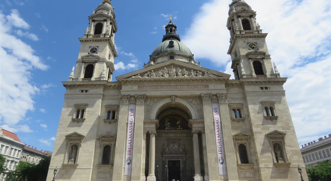 Budapešť - Maďarsko Budapešť - bazilika sv. Štěpána