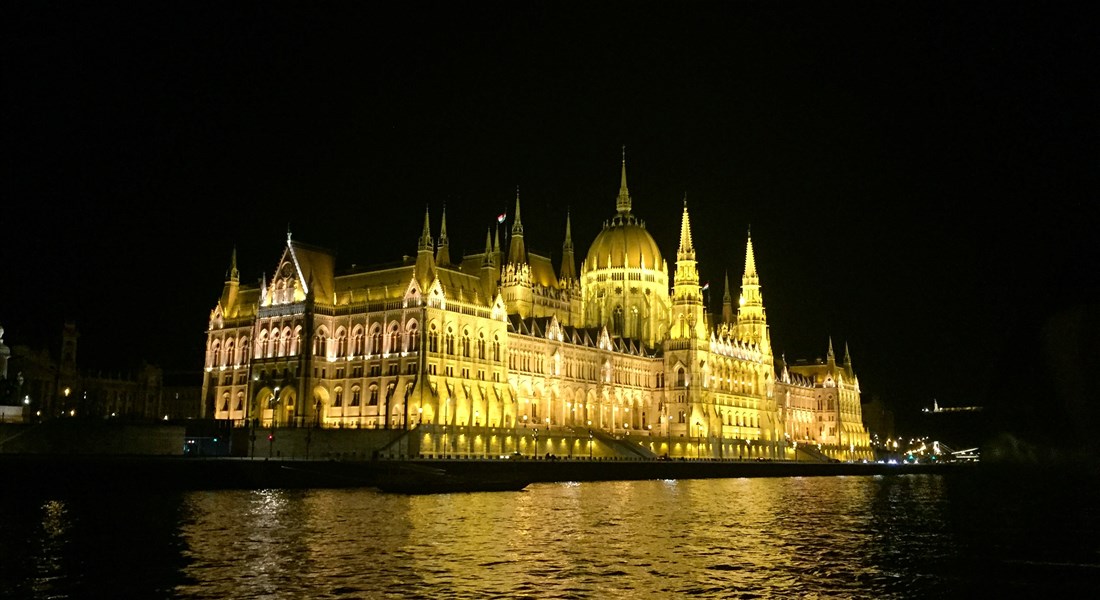Budapešť - Maďarsko Budapešť-noční parlament