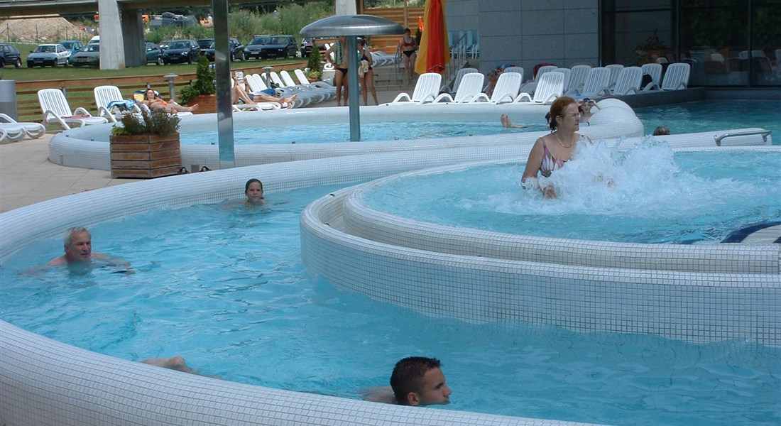 Egerszalók - Maďarsko Egerszalók - bazén s vířivkou