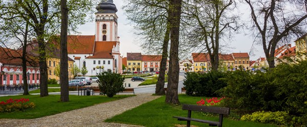 Bechyně, turistický triumf v malebném údolí Lužnice - Česká republika Jižní Čechy Bechyně - centrum