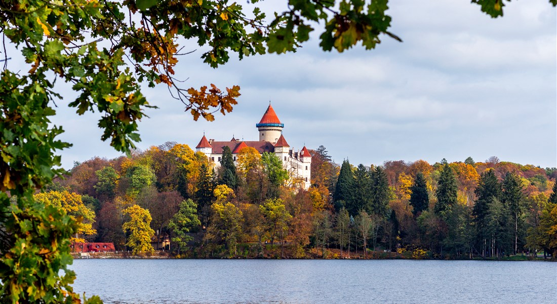 Střední Čechy - Česká republika Střední Čechy - Konopiště, pohled, podzim