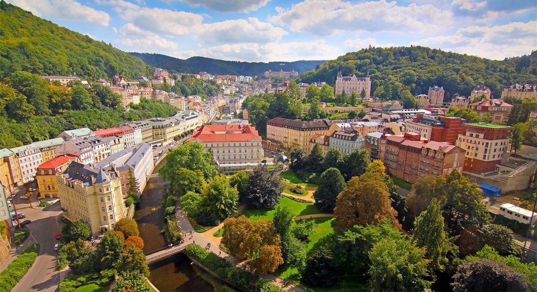 Západní Čechy - Česká republika Západní Čechy Karlovy Lázně - pohled na město