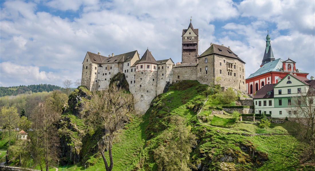 Západní Čechy - Česká republika Západní Čechy Loket - pohled na hrad