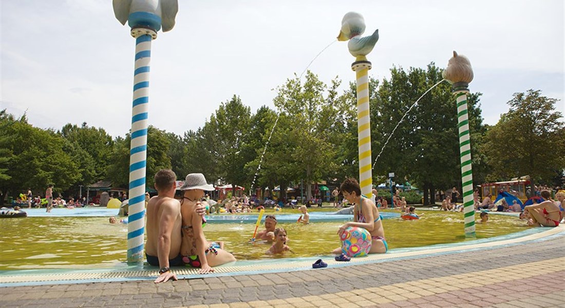 Hajdúszoboszló - Maďarsko Hajdúszoboszlo termální bazén 5