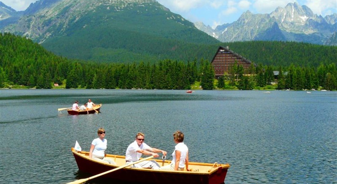 Vysoké Tatry - Slovensko Vysoké Tatry - člnkování na Štrbském plese