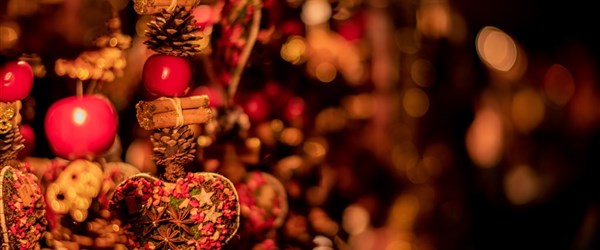 Kouzlo maďarských Vánoc: užijte si tradiční adventní trhy!