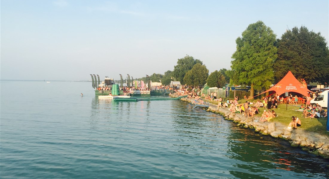 Balaton - Maďarsko Balaton- jezero Balaton