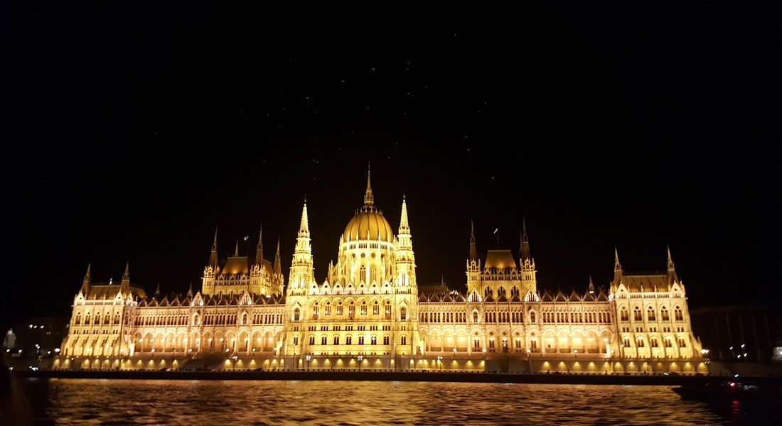 Budapešť - Maďarsko Budapešť - parlament