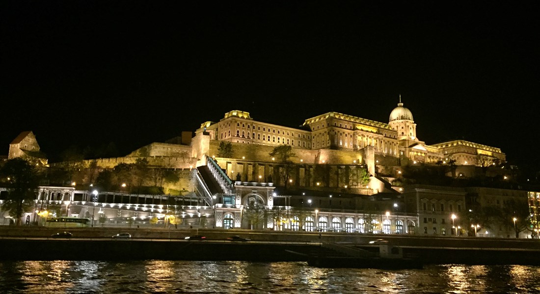 Budapešť - Maďarsko Budapešť-noční Budapešť
