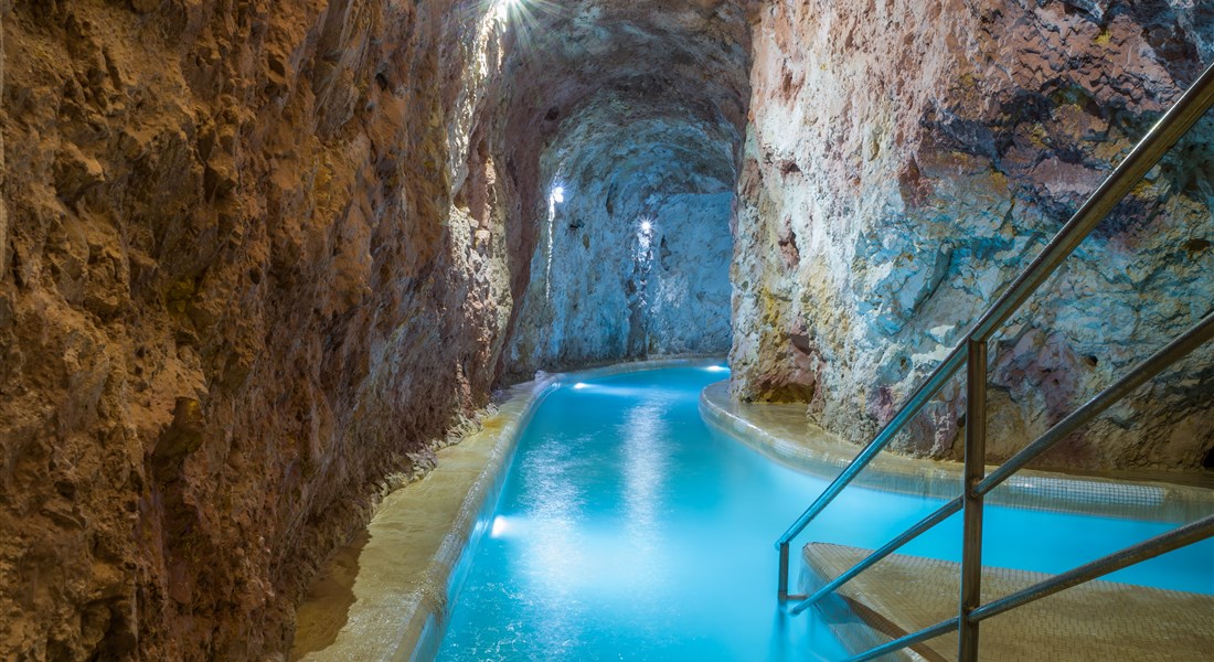 Miskolctapolca - Maďarsko Miskolctapolca jeskynní koupele 7