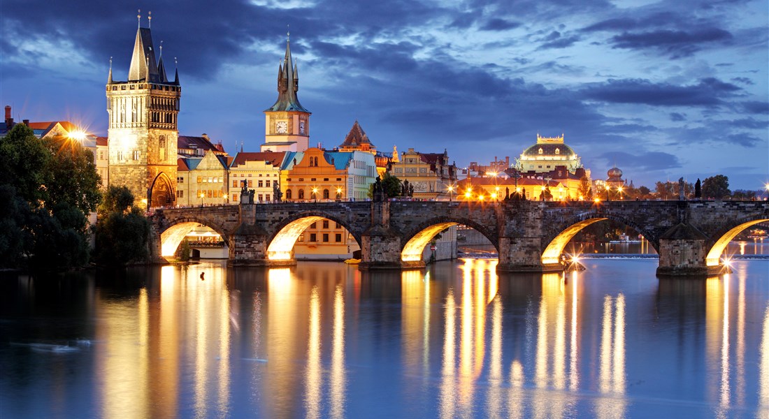 Praha - Česká republika Praha - Karlův most v noci