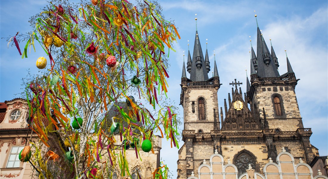 Praha - Česká republika Praha - Staroměstské náměstí o velikonocích