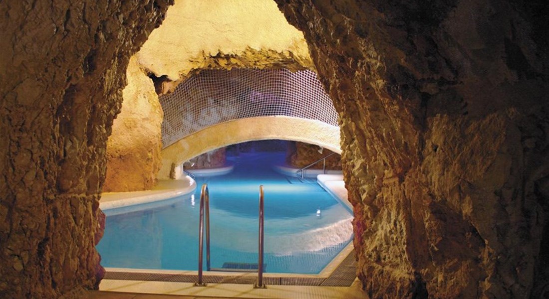 Miskolctapolca - Maďarsko Miskolctapolca jeskynní bazén 4