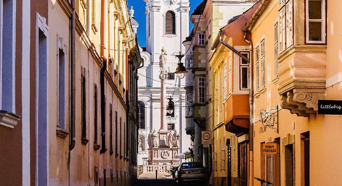 Győr - Maďarsko Gyor - pohled na věž