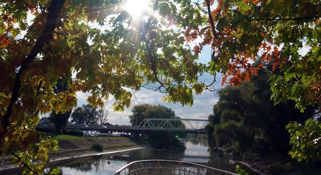 Győr - Maďarsko Gyor - Vyhlídka na řeku