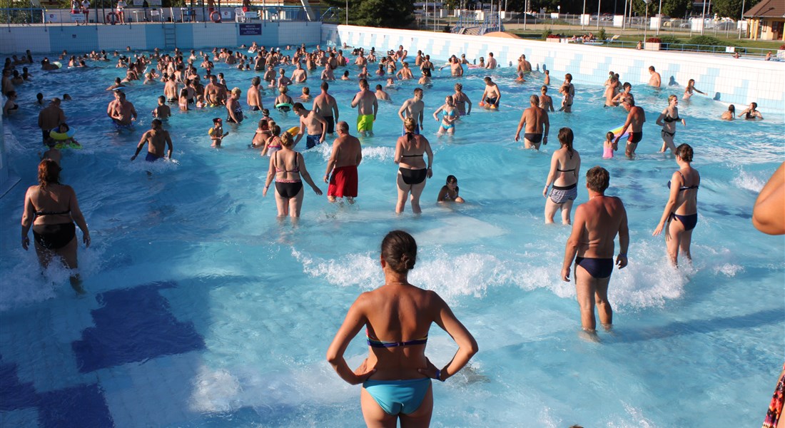 Mezőkövesd - Maďarsko Mesökövesd - termální lázně - vodní aerobic