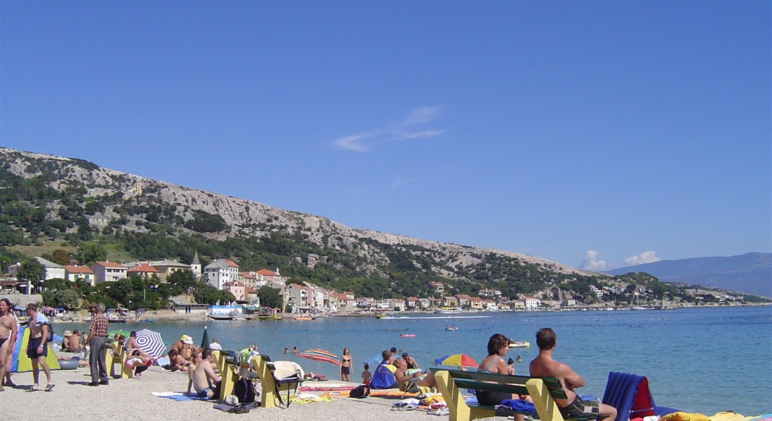 Kvarnerské ostrovy - Chorvatsko Istrie - ostrov Krk - pláž