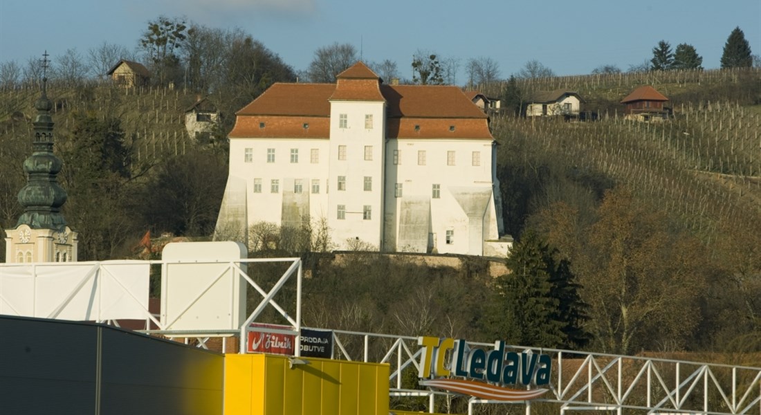 Lenti - Maďarsko Lenti - Hrad Lendvai